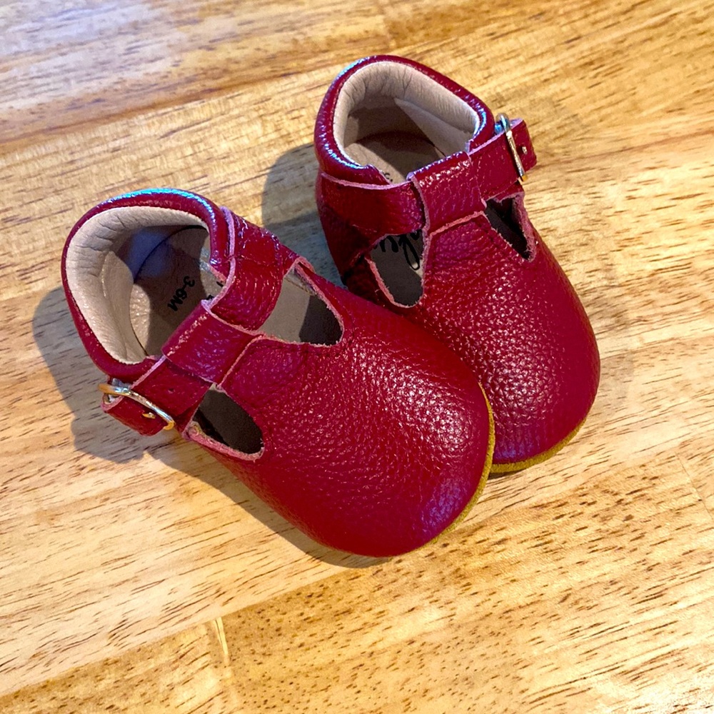 Monkey feet baby shoes
